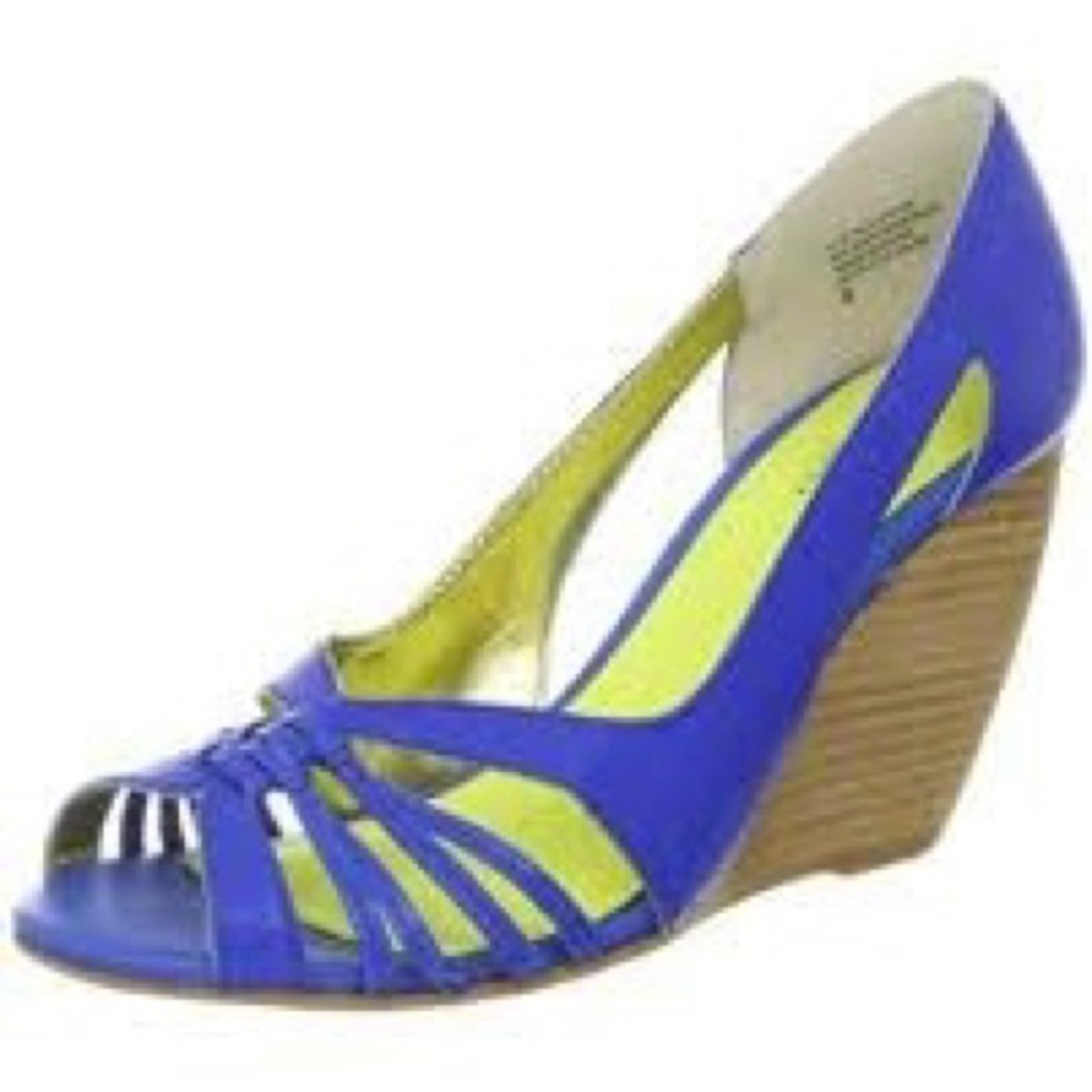 Seychelles Blue and Yellow Wedges